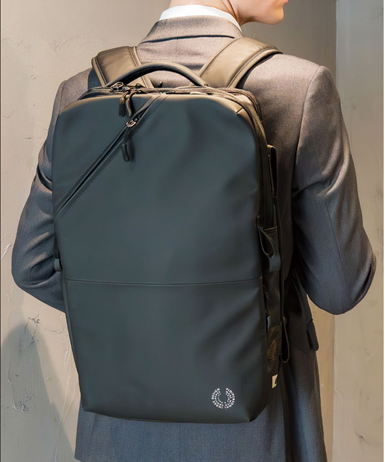 3月15日発売の日経新聞日曜版にP.i.dの商品が掲載されました